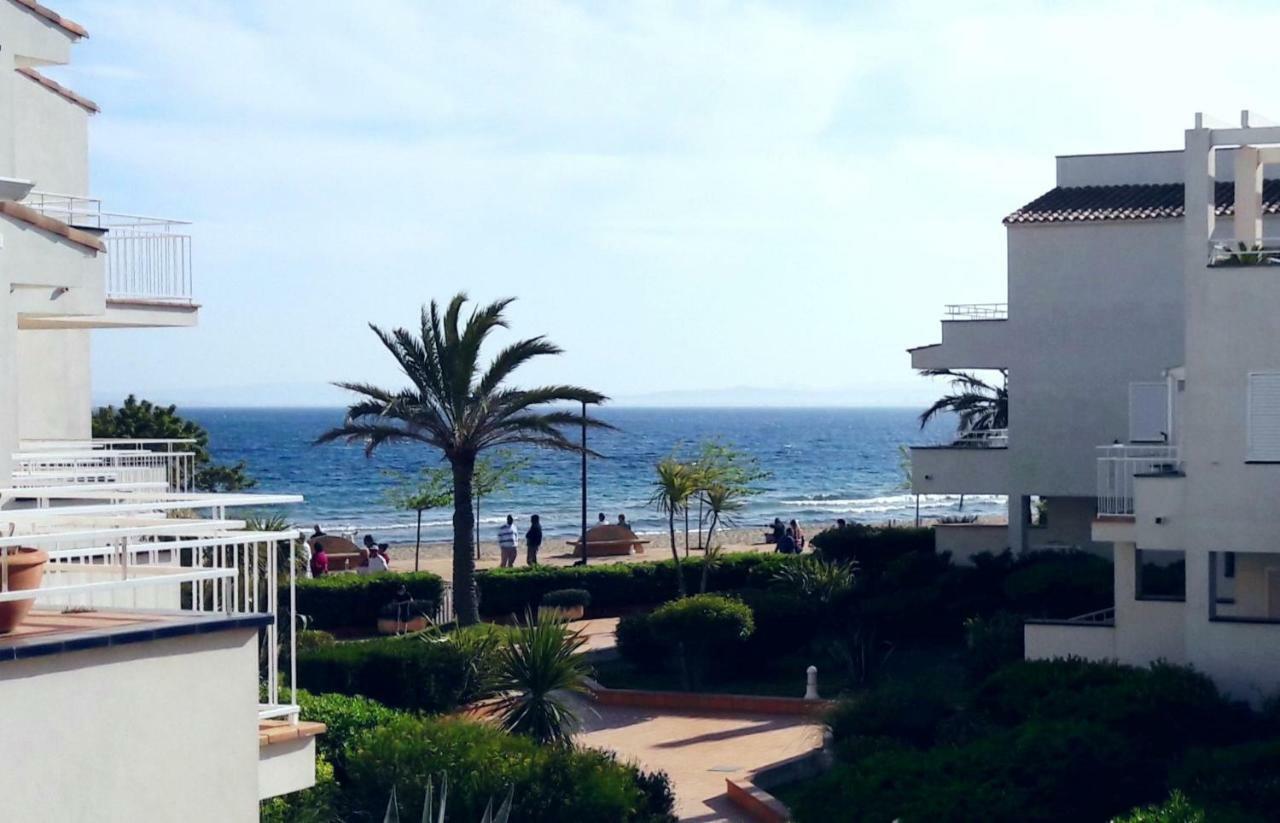 Residencia Platja De Roses Exterior foto
